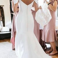 Elegant Off the Shoulder Sleeveless Simple Wedding Dress Bridal Gown - Thumbnail 1