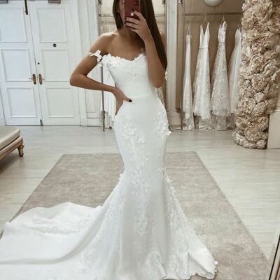 Elegant off the shoulder lace appliques boho beach wedding dress bridal gown