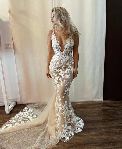 Elegant Sheath Lace Appliques Wedding Dress Bridal Gown