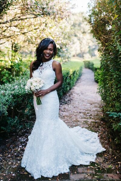 Elegant Sheath Lace Appliques African Girls Wedding Dress Bridal Gown