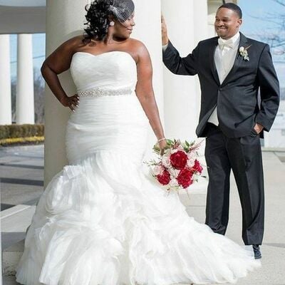 Elegant plus size ball gown lace appliquestiered wedding dress bridal gown