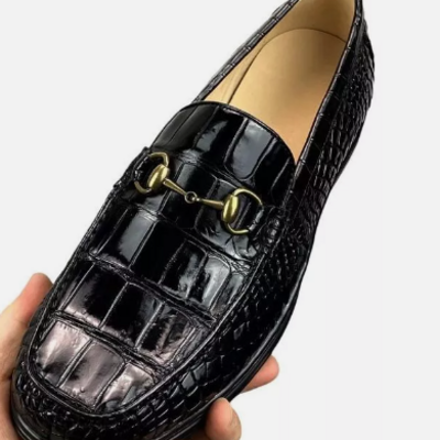 Handmade men crocodile textured leather peas shoes, black penny loafer shoes