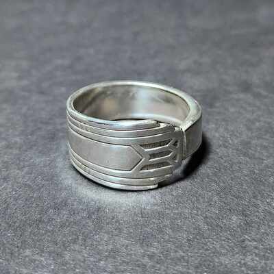 Upcycled spoon ring – oneida friendship pattern, vintage art deco silverware jewelry, eco-friendly gift