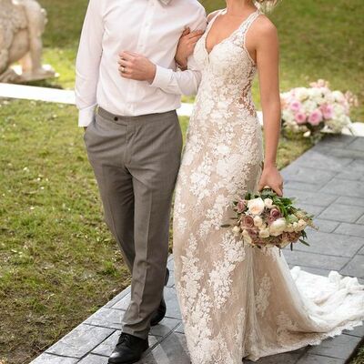 Elegant mermaid lace appliques tulle wedding dress bridal gown