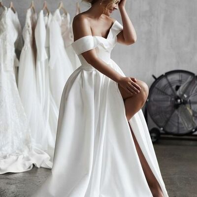 Elegant off the shoulder side slit beach boho wedding dress bridal gown
