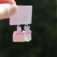 Kuromi Valentines cake charm OR earrings - Thumbnail 3