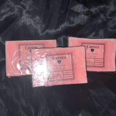Curvez love struck bar soap