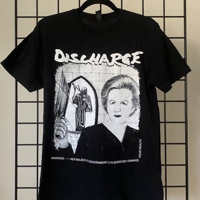 Discharge - warning: her majesty's government can seriously damage your health t-shirt (small)