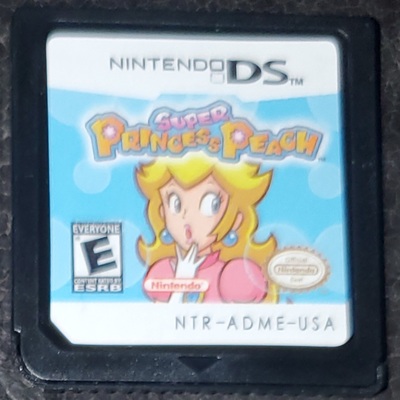 Super princess peach nintendo ds video game cartridge