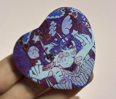 KURU KURU Heart Button Pin