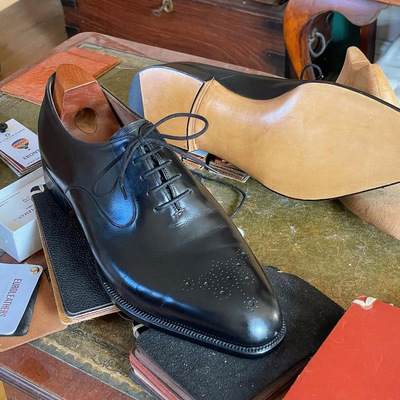 Handmade black luxury handmade dress lace up shoes premium quality brogue shoes