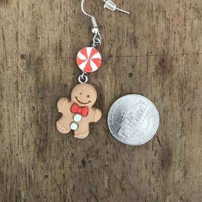 Peppermint gingerbread men earrings