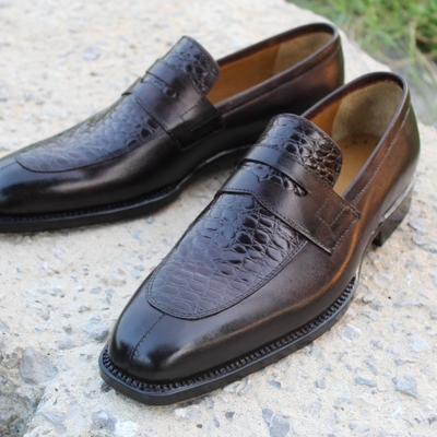 Crafted leather classic brown crocodile alligator leather moccasin loafers dress shoes