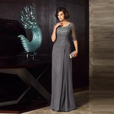 Elegant gray lace mother of the bride/ groom dresses jewel neck beaded half sleeves wedding guest dress applique back out