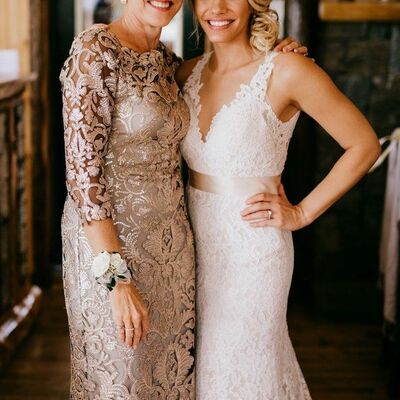 Champagne mother of the bride/groom dress lace evening formal party gown