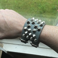 Premade Grey Chaotic Small-Standard-Cones Cuff - Thumbnail 1
