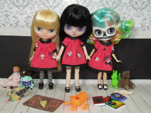 Halloween Middie/ Little Sisters/ Monster High Alice Dresses