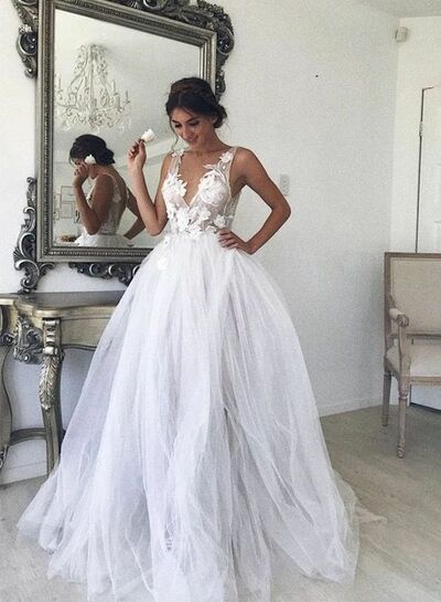 Ball Gown Tulle Wedding Dress Lace Appliques Bridal Gowns