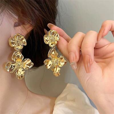 New retro exaggerated evening party large flower earrings for ladies