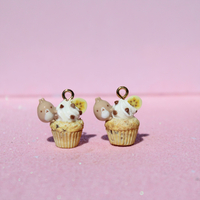 Molang banana muffin earrings - Thumbnail 1
