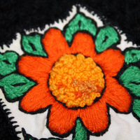 EMBROIDERED SUNFLOWER PATCH - Thumbnail 1