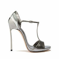 Elegance Elevated Wine Glasses and Fashionable Sandals - Thumbnail 4