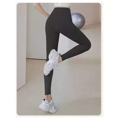 Seamless long women's fitness tight high waist running and hip lifting yoga pants