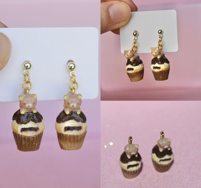 Rilakkuma chocolate cupcake earrings