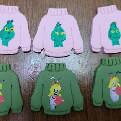 Bestie sweater pins
