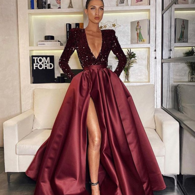 Elegant v neck long sleeve burgundy sequin prom dresses with slit and pockets
