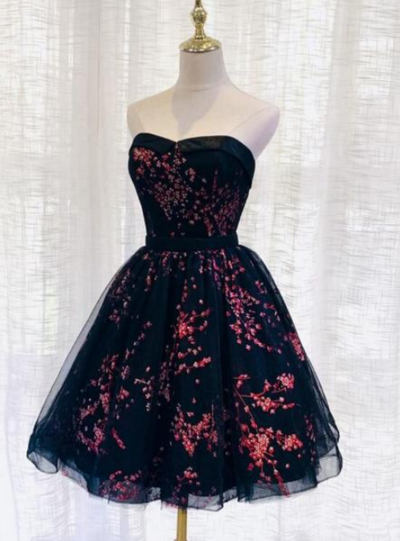 Lovely Black Tulle Scoop Short Homecoming Dresses 