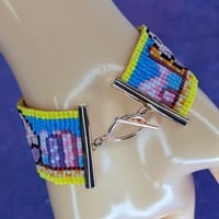 Pixel Bracelet - Inhaling Pink Friend - Thumbnail 3