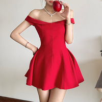 Elegant Off-the-shoulder Party Dress - Thumbnail 1