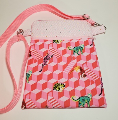 Tabby Road Crossbody Bag