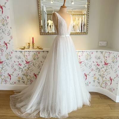 Deep v-neck wedding dress, cheap wedding gown, bridal wedding dress,w57 - Thumbnail 1