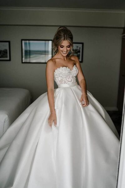 Simple Ball Gown Puffy Sweetheart Wedding Dress Bridal Gowns
