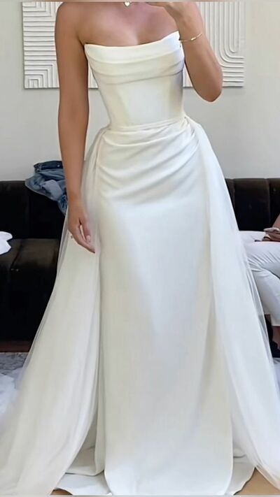 Elegant Sheath with Detachable Train Wedding Dress Bridal Gowns