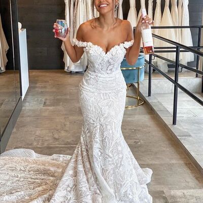 Elegant off the shoulder lace appliques wedding dress bridal gowns