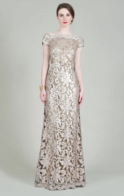 Elegant Mother of the Bride/Groom Dress Champagne Lace Sheath Evening Formal Prom Dress