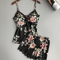 Women Silk Pajama Set Fashion Print Suspenders and Shorts - Thumbnail 2