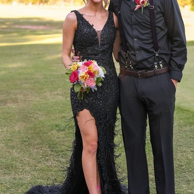 Sparkly v neck black sequins lace mermaid prom dresses with feather,pd230864