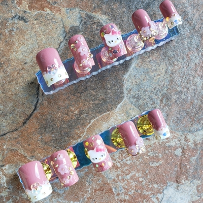 Hello kitty love 😻 💕 non-toxic nail polish press-ons by nubian collection artwear 👑
