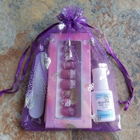 HELLO KITTY LOVE 😻 💕 NON-TOXIC NAIL POLISH PRESS-ONS By Nubian Collection Artwear 👑 - Thumbnail 5