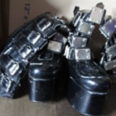 Black demonia boots(worn once/leather peeling) - Thumbnail 2