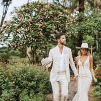 Mermaid Sexy Wedding Dress, Deep V-neck Wedding Dress Wedding Gown - Thumbnail 1