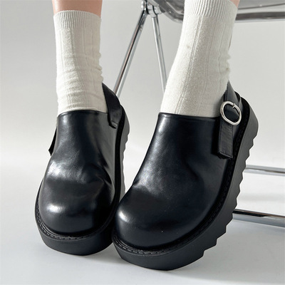 Big toe mary jane shoes in black