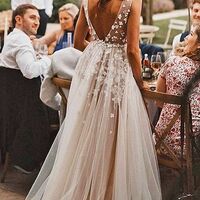 Sexy Luxury Floral Wedding Dress, Flowers Appliques Wedding Dress Wedding Gown - Thumbnail 1