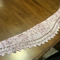 Fine-bordered scarf/stole in Toasted Mauve - Thumbnail 4