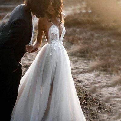 Sexy a-line deep v-neck wedding dress, appliques tulle wedding gown bridal dress