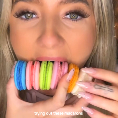 Cake Batter Macaron Cookies Gift Box - 12 Count - Thumbnail 1